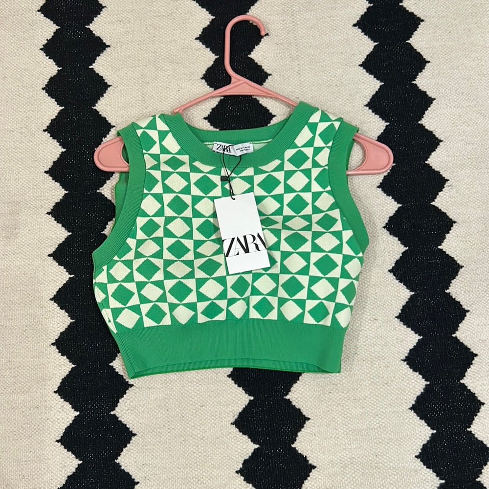 BRAND NEW ZARA TOP